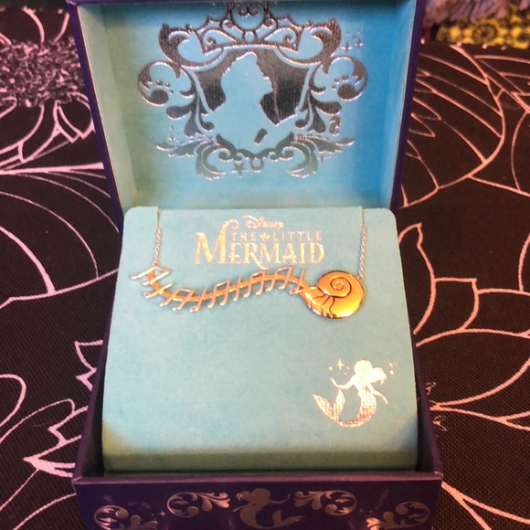 Disney Jewelry - Disney little mermaid necklace